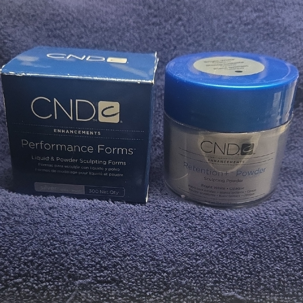 Enhancements Silver Performance Forms And Retention Powder In Bright White.
